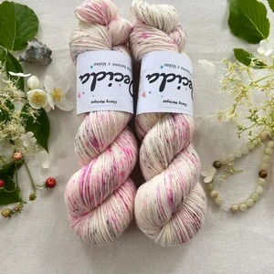 "Cherry Meringue" EXTRA Merino sw/polyamid 400m/100g